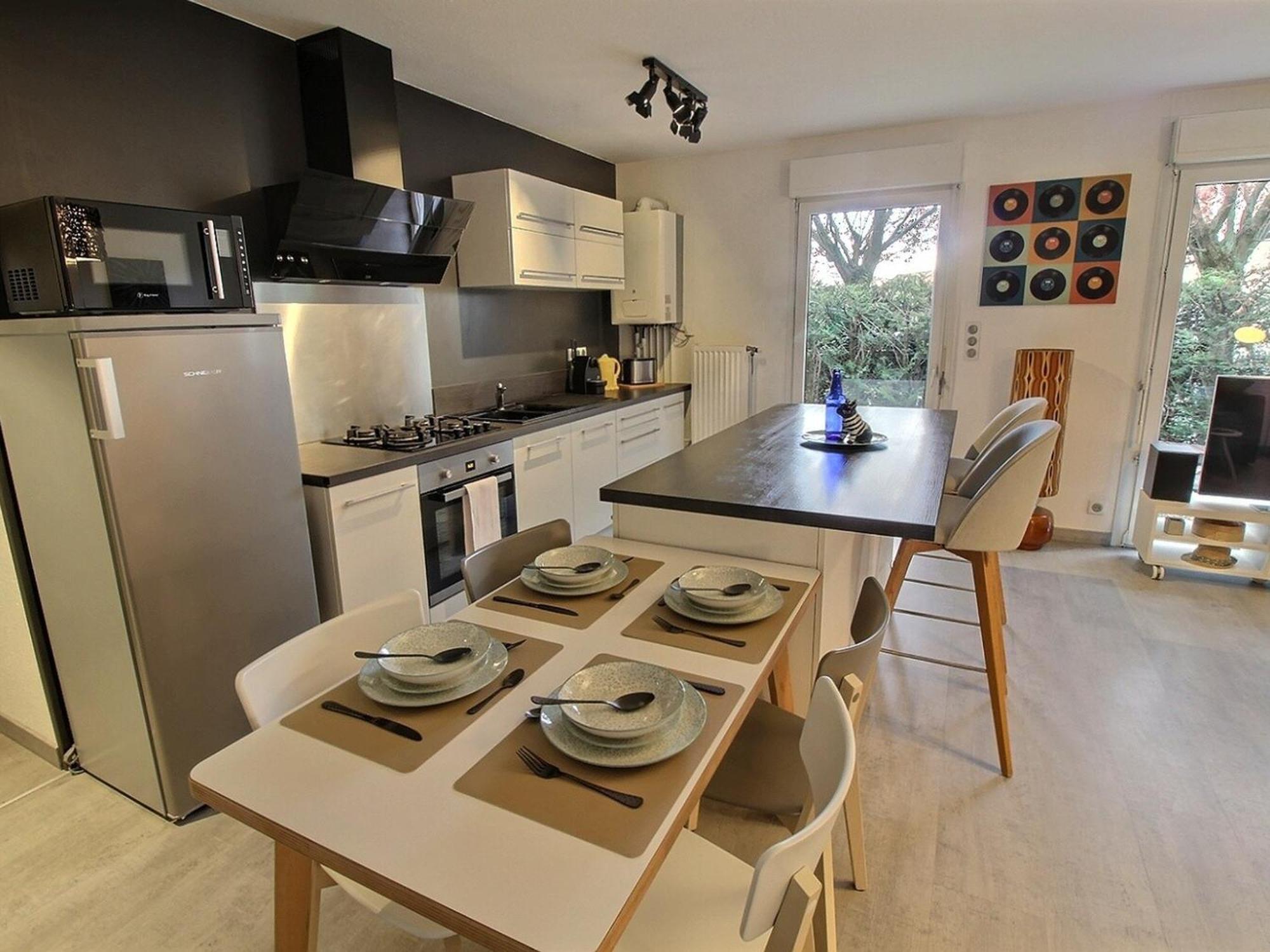 Charmant Appart Avec Garage Et Terrasse Au Coeur De Colmar, Pres De La Route Des Vins D'Alsace - Fr-1-722-6 מראה חיצוני תמונה